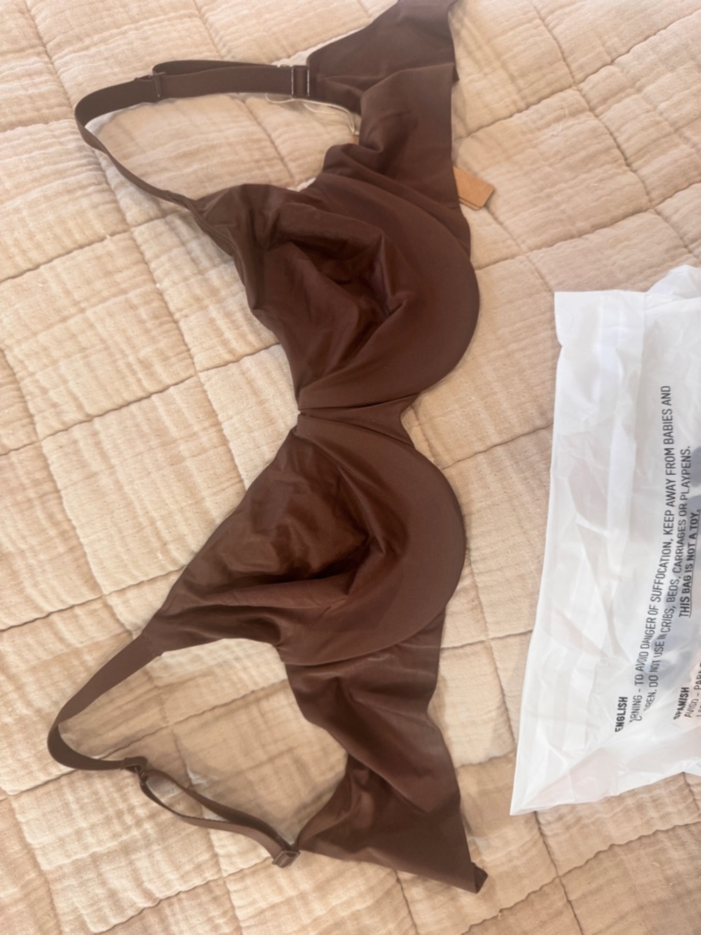 SKIMS 3 Bra set: Seamless Underwire Unlined Full Coverage: Sand, Sienna, & Cocoa - Picture 5 of 8